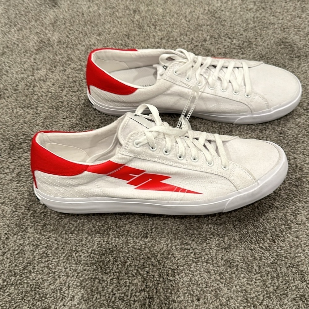 Creative recreation low top lace up